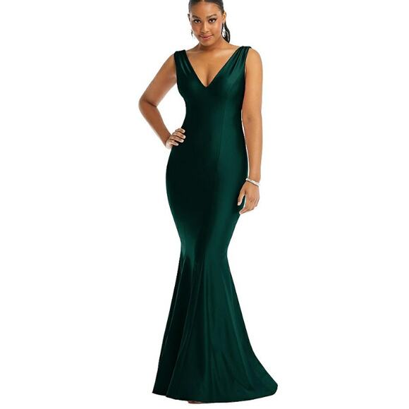 Cynthia & Sahar Dresses & Skirts - NWT‎ Cynthia & Sahar Hunter Mermaid Dress Stretch Satin Women Size M Dark Green